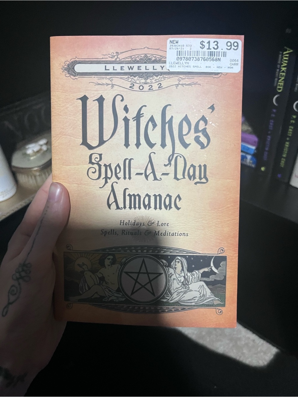 Witches' Spell-A-Day Almanac 2022 - Orange